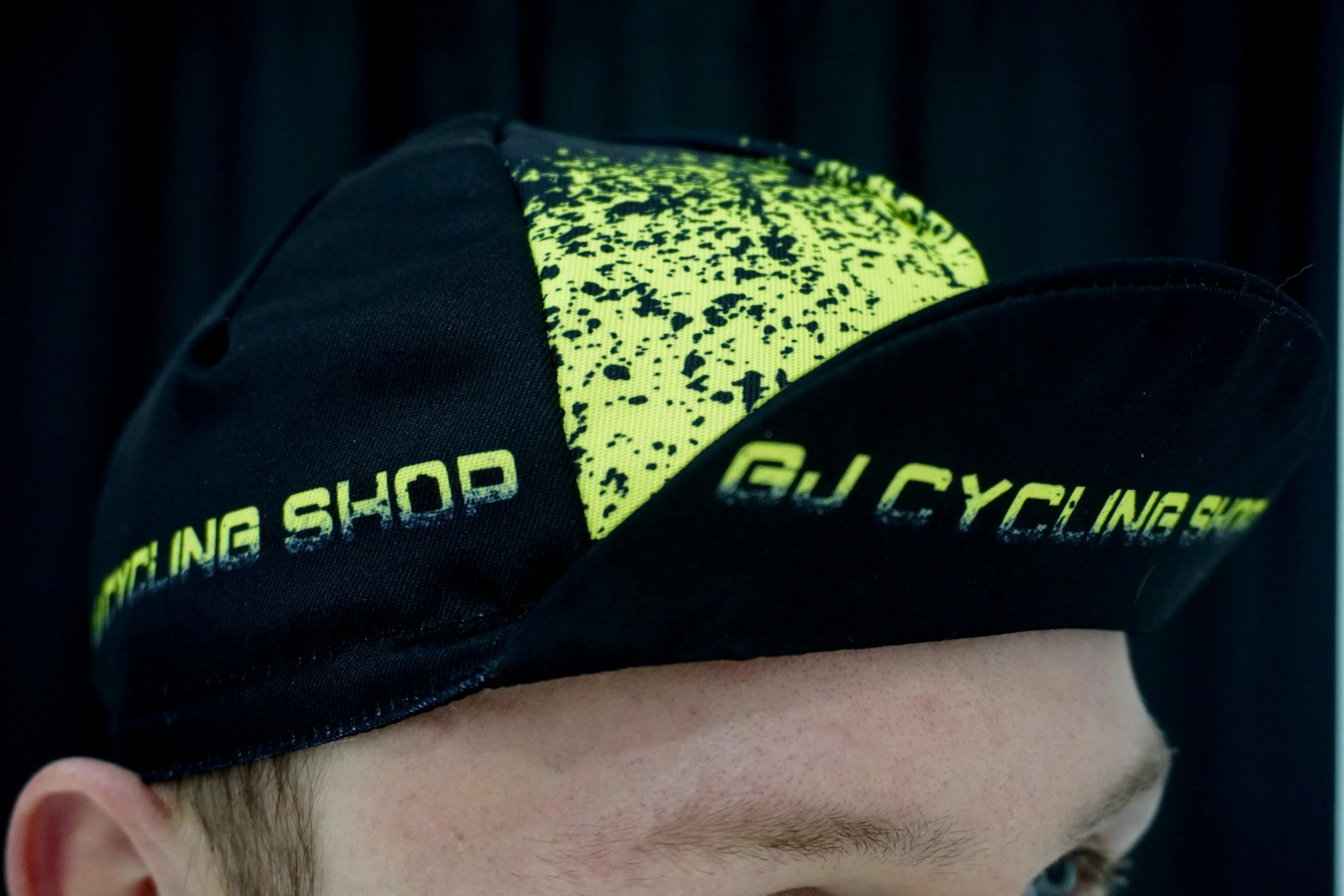 Casquette GJ Cycling Shop Black/Fluo 4 Casquette GJ Cycling Shop Black/Fluo – Image 2