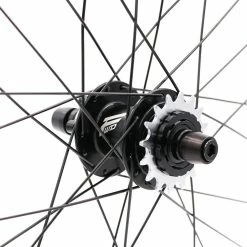 Paire De Roues Forward Joyride V2 Carbone - Jr/Exp - 20mm - 28h 11 Paire De Roues Forward Joyride V2 Carbone - Jr/Exp - 20mm - 28h -Collections GJ Cycling Soldes Magasin paire de roues forward joyride v2 carbone jrexp 20mm 28h 3