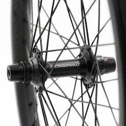 Paire De Roues Forward Joyride V2 Carbone - Pro 36h - 10mm 12 Paire De Roues Forward Joyride V2 Carbone - Pro 36h - 10mm -Collections GJ Cycling Soldes Magasin paire de roues forward joyride v2 carbone pro 38h 10mm 4