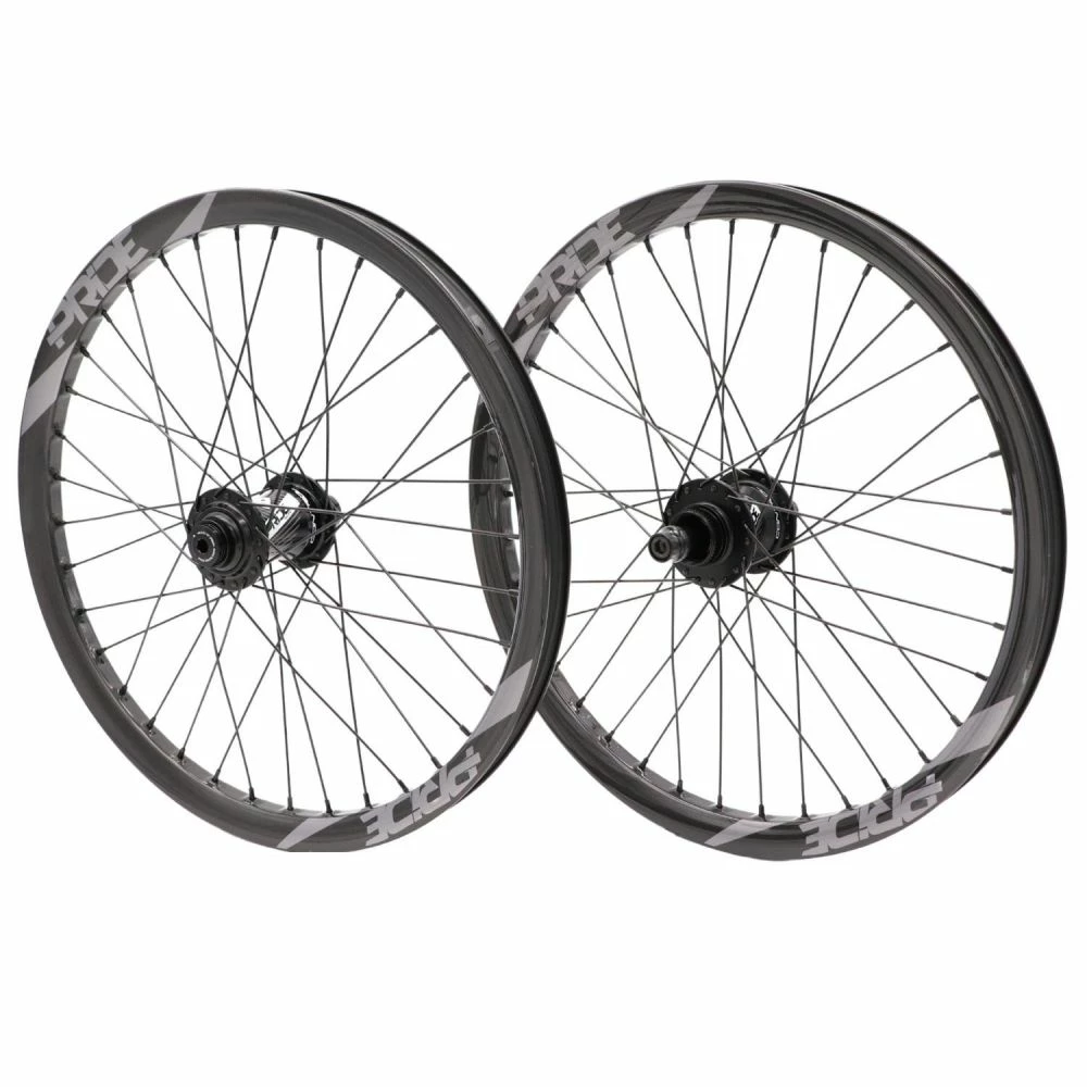 Paire De Roues Pride Wave CFR 1K Gloss / Moyeux Control 36H Black 3 Paire De Roues Pride Wave CFR 1K Gloss / Moyeux Control 36H Black