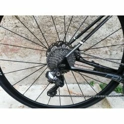 Vélo De Course Focus - 54 -Collections GJ Cycling Soldes Magasin focus cayo 2