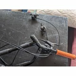 Vélo Urbain Kona -Collections GJ Cycling Soldes Magasin kona dew deluxe l demonte 4