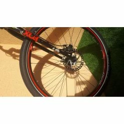 Vélo Urbain Rockrider -Collections GJ Cycling Soldes Magasin velo 275 single speed noir et rouge 3