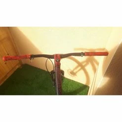 Vélo Urbain Rockrider -Collections GJ Cycling Soldes Magasin velo 275 single speed noir et rouge 4