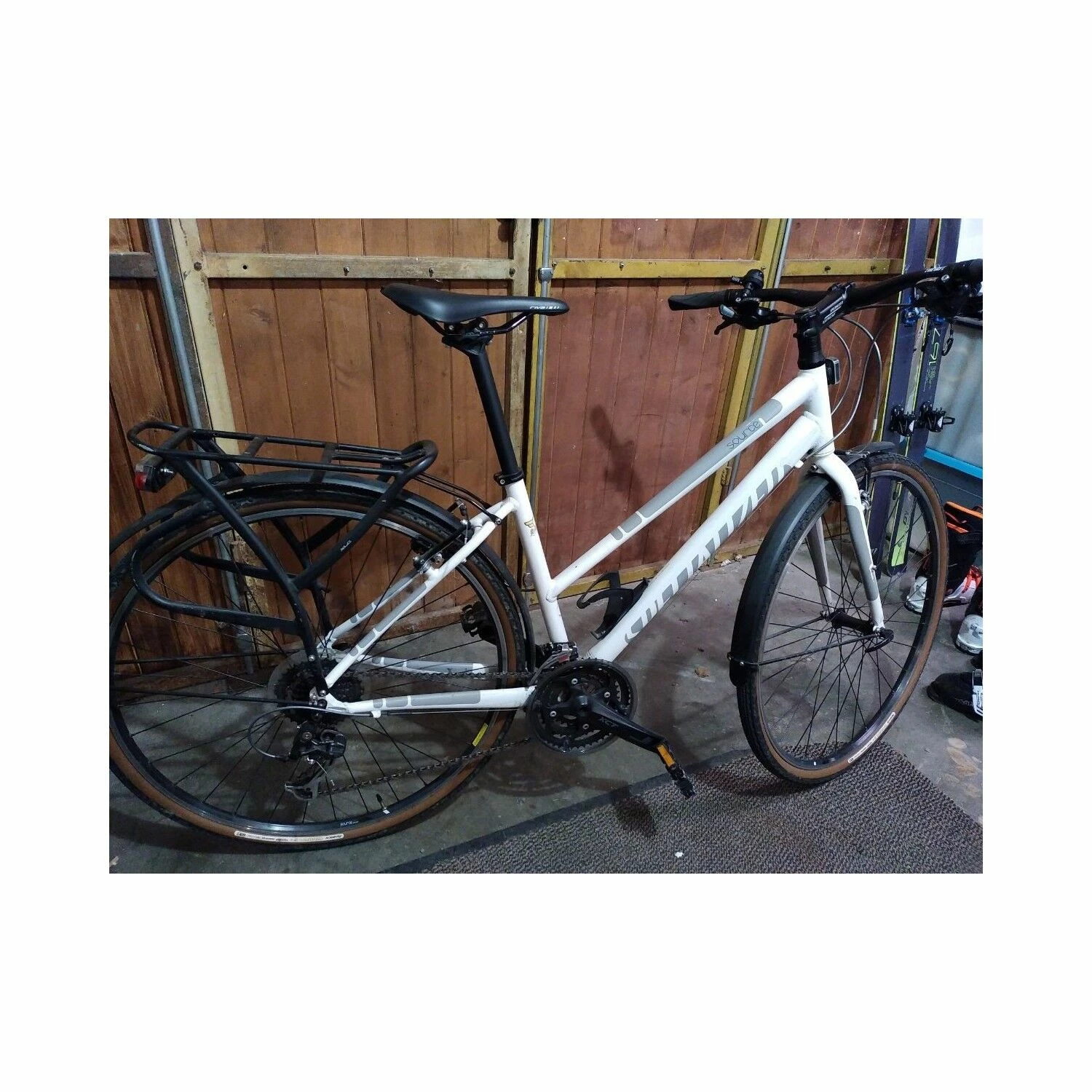 Vélo De Voyage Specialized 4 Vélo De Voyage Specialized – Image 2