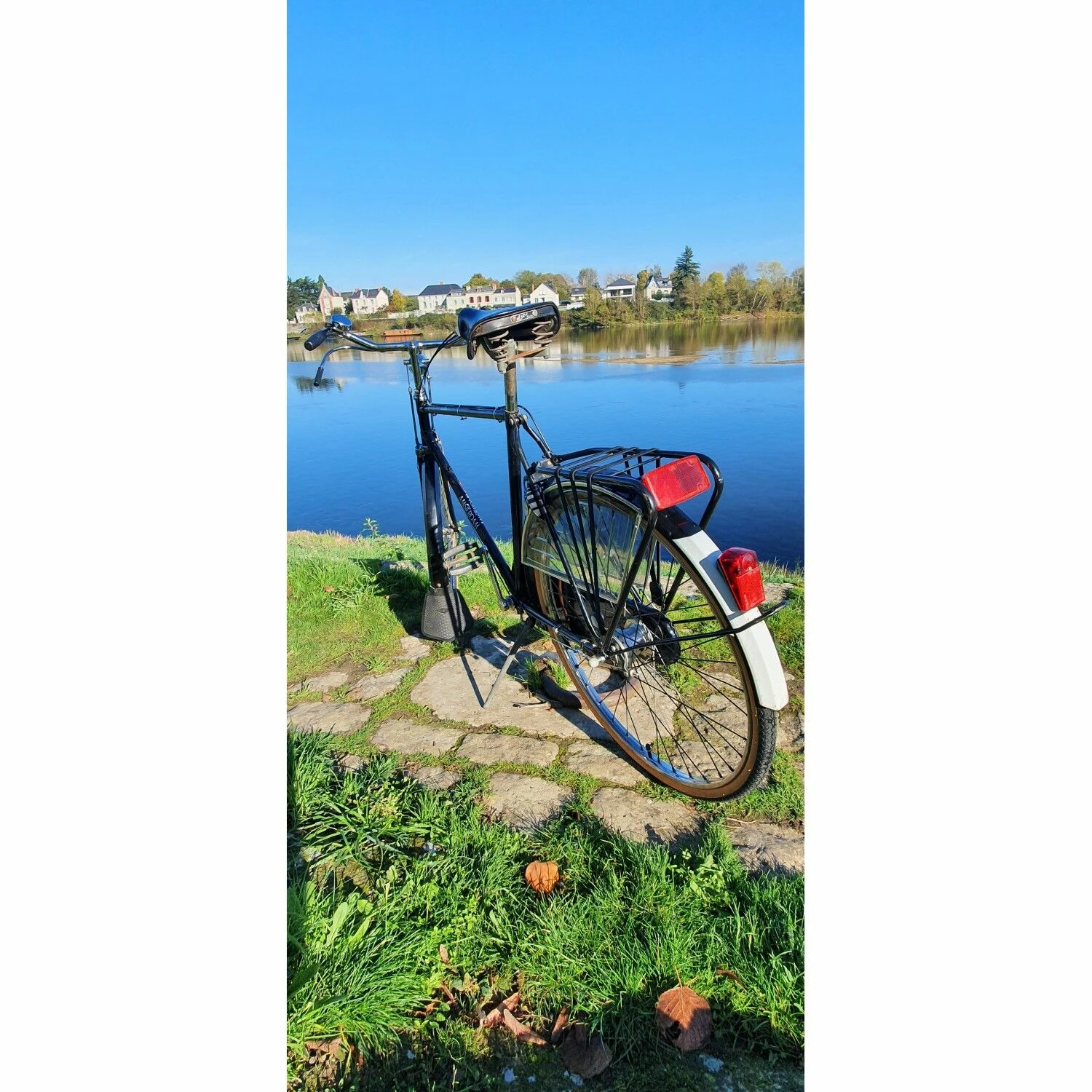 Vélo Hollandais Autre Marque - L (56-57) 4 Vélo Hollandais Autre Marque - L (56-57) – Image 2